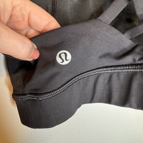 Lululemon Energy Bra 8 Black Sports Gym Workout Strappy Back - Picture 4 of 5
